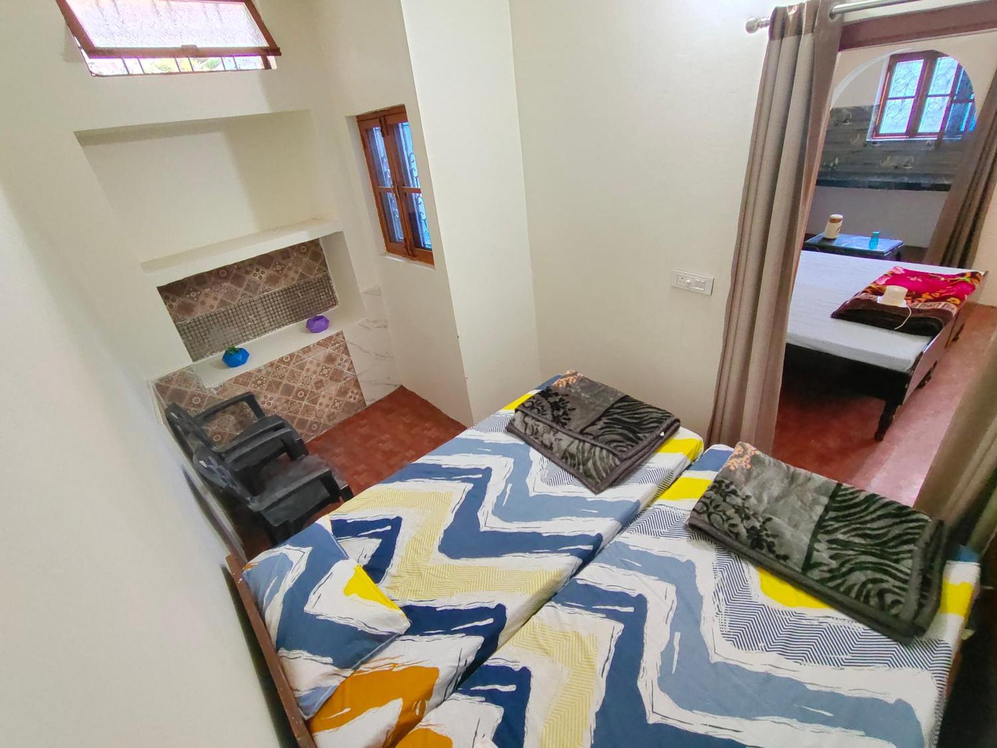 Alaknanda Homestay Karnaprayāg Szoba fotó